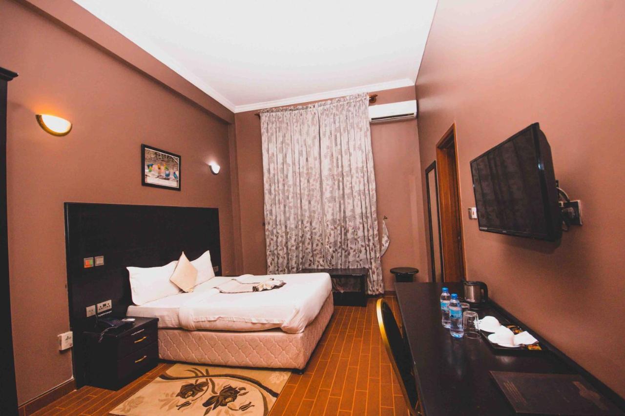 Panone Hotels - King'Ori Kilimanjaro Airport 莫希 外观 照片
